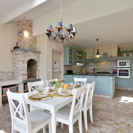 Huswell - Luxury With Garden
